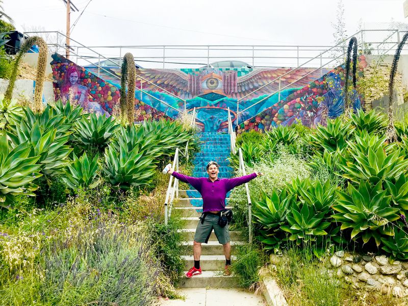 la-1556735522-omokgixikr-snap-image